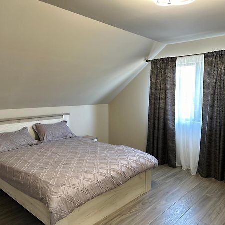 투즐라 Casa Cristina 빌라 외부 사진